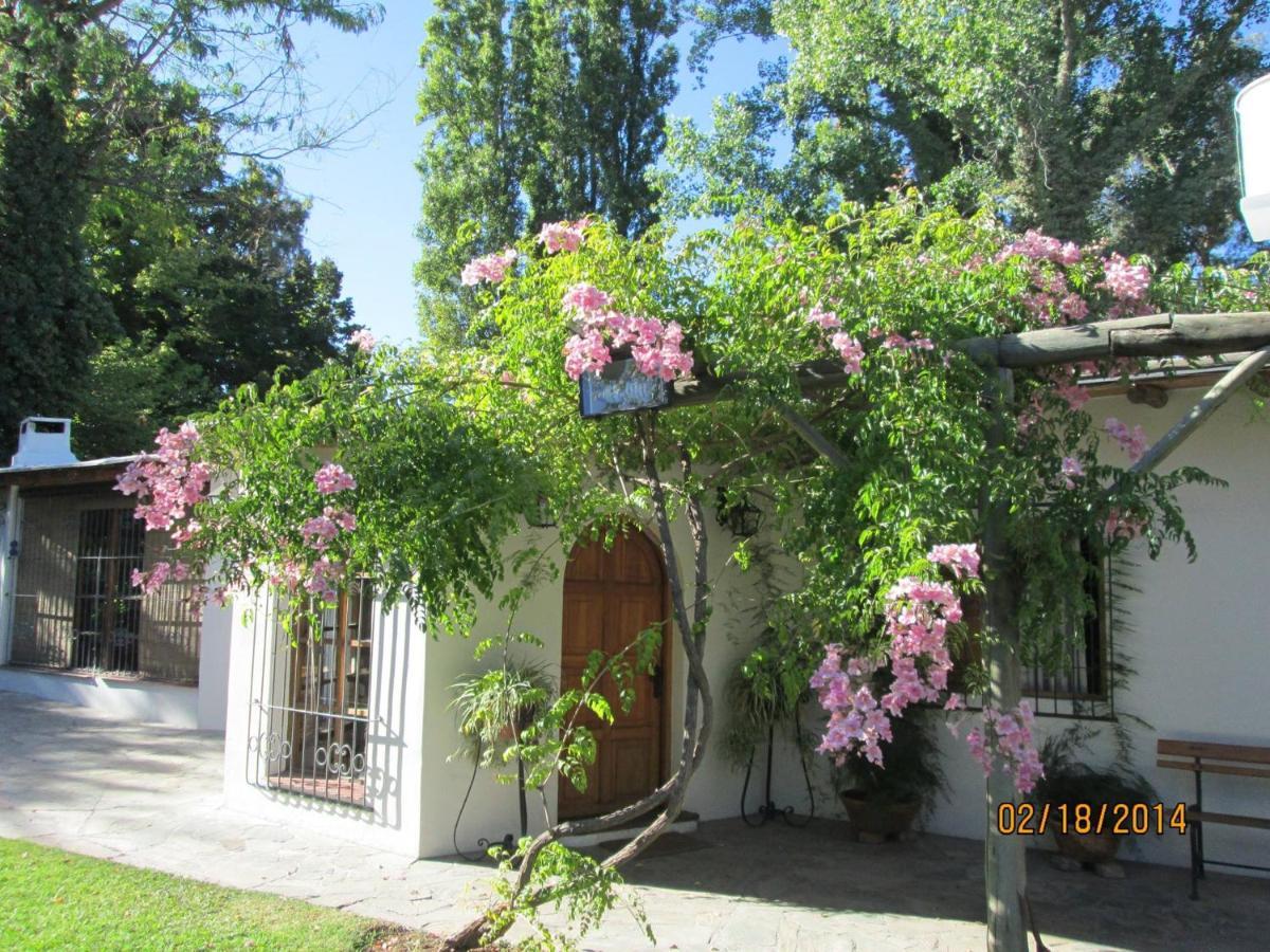 Posada Posta Benegas Godoy Cruz Exterior foto